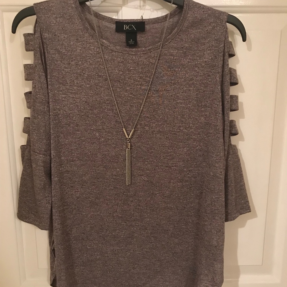 Half sleeve purple top